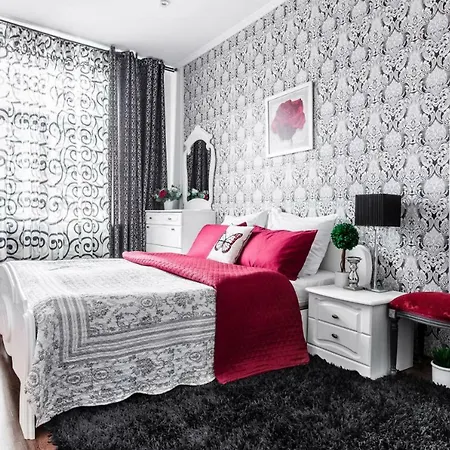 Appartamento 4rooms Nezavisomosti 12 Minsk