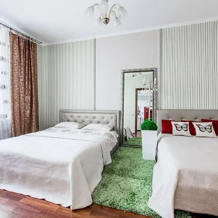 Appartamento 4rooms Nezavisomosti 12 Minsk
