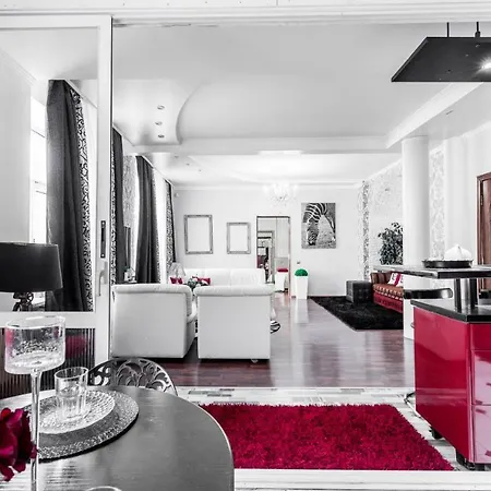 Appartamento 4rooms Nezavisomosti 12 *